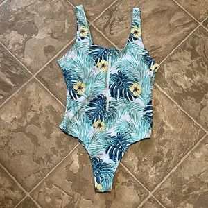 One Piece Swimsuit 🩱